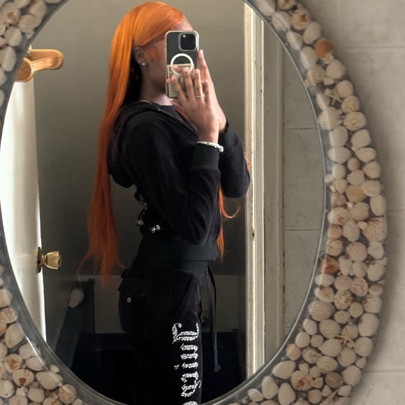 Ginger wig - Picture 2 of 2